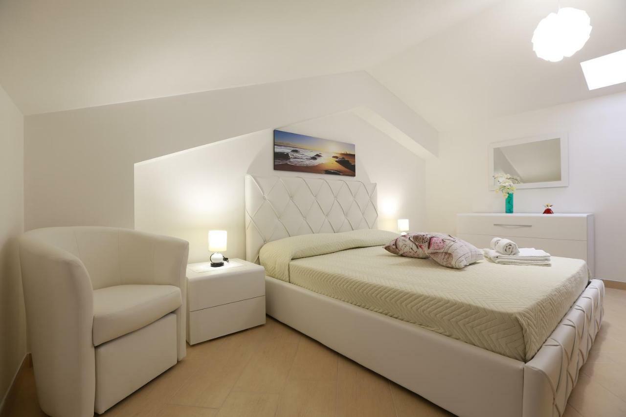 Casa Vacanza Il Dromone ปอซซัลโล ภายนอก รูปภาพ