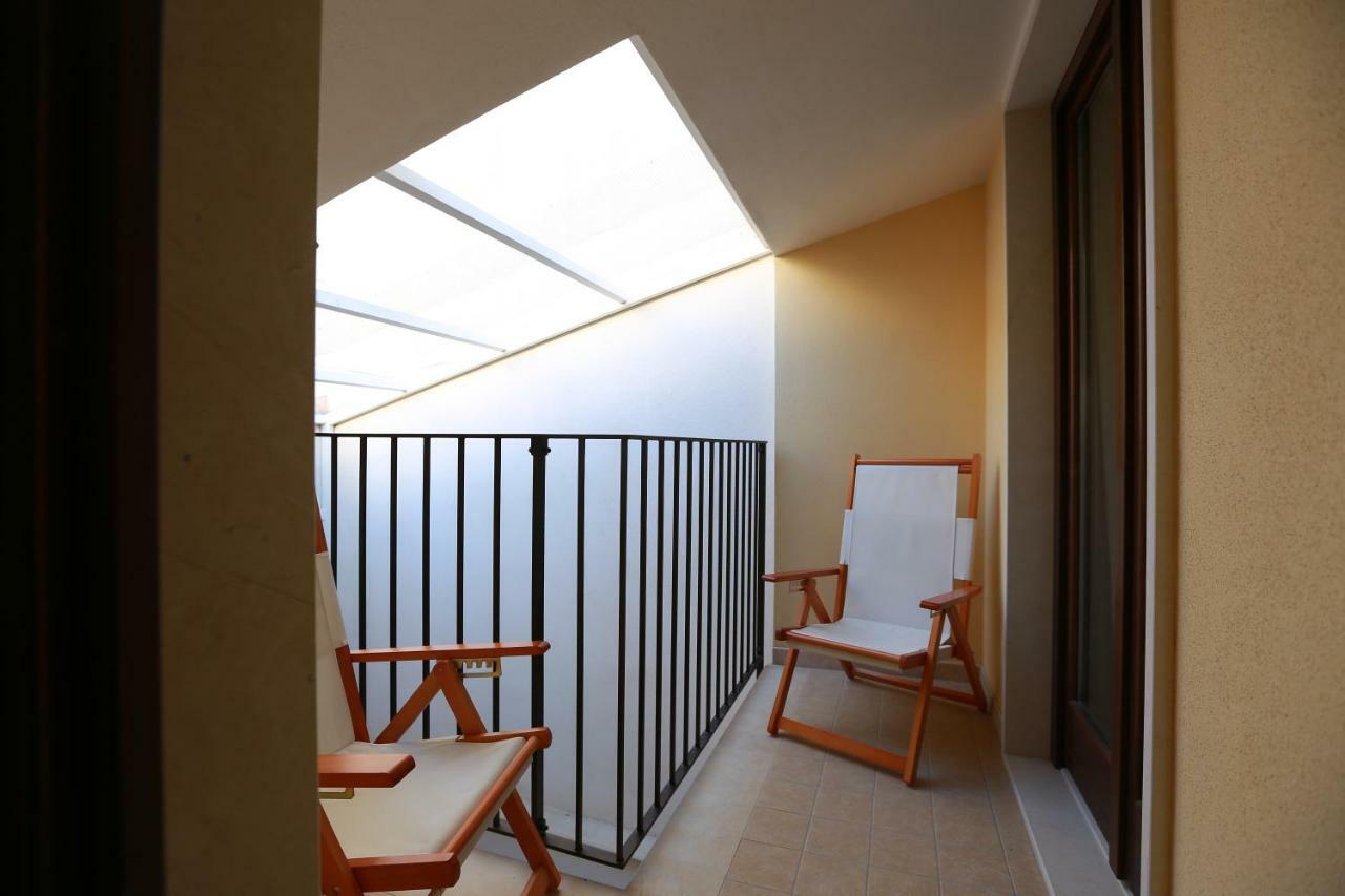 Casa Vacanza Il Dromone ปอซซัลโล ภายนอก รูปภาพ